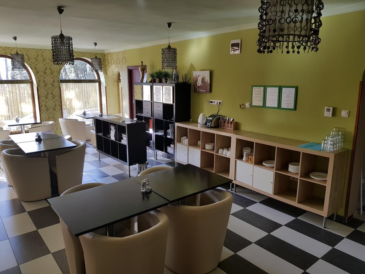 Amaretto Szallas Miskolc Exteriör bild